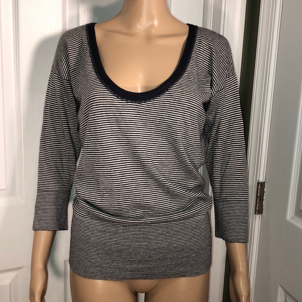 Abercrombie & Fitch Blue & White Top Small